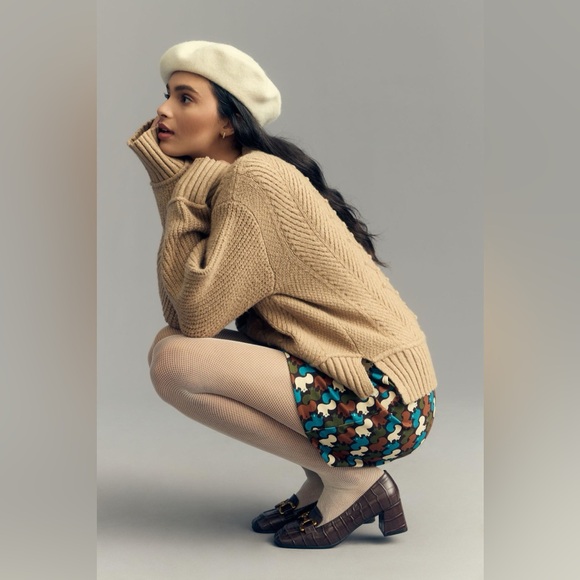 THE TILLIE V-NECK PULLOVER SWEATER BY MAEVE - Picture 5 of 12